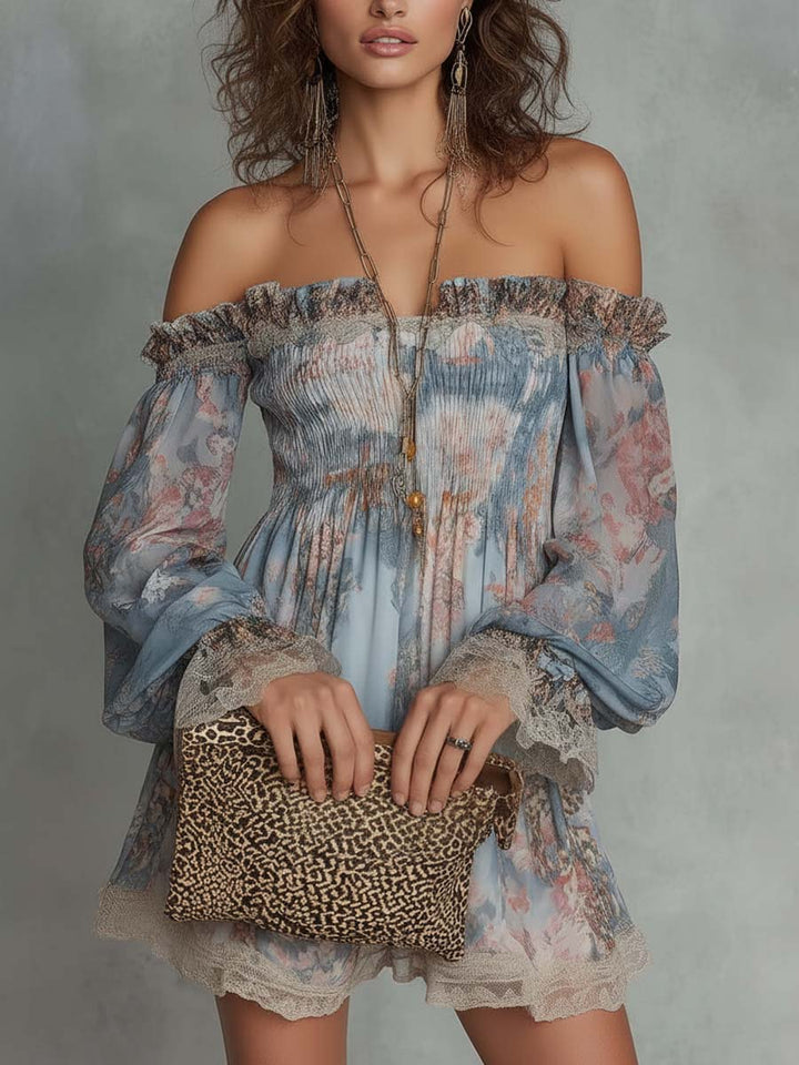 Abito Mini Chiffon Arricciato con Spalle Scoperte e Fiori Romantici