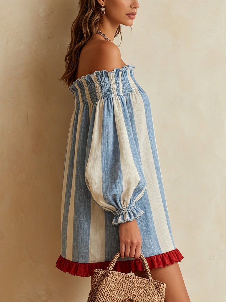 Mini abito a righe blu e bianche con scollatura off-the-shoulder e orlo a contrasto