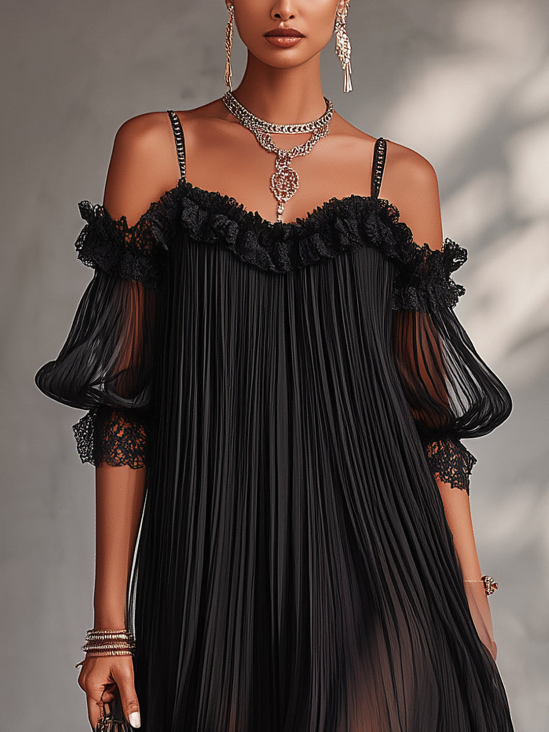 Abito Mini in Chiffon Nero con Spalle Scoperte e Bordo in Pizzo