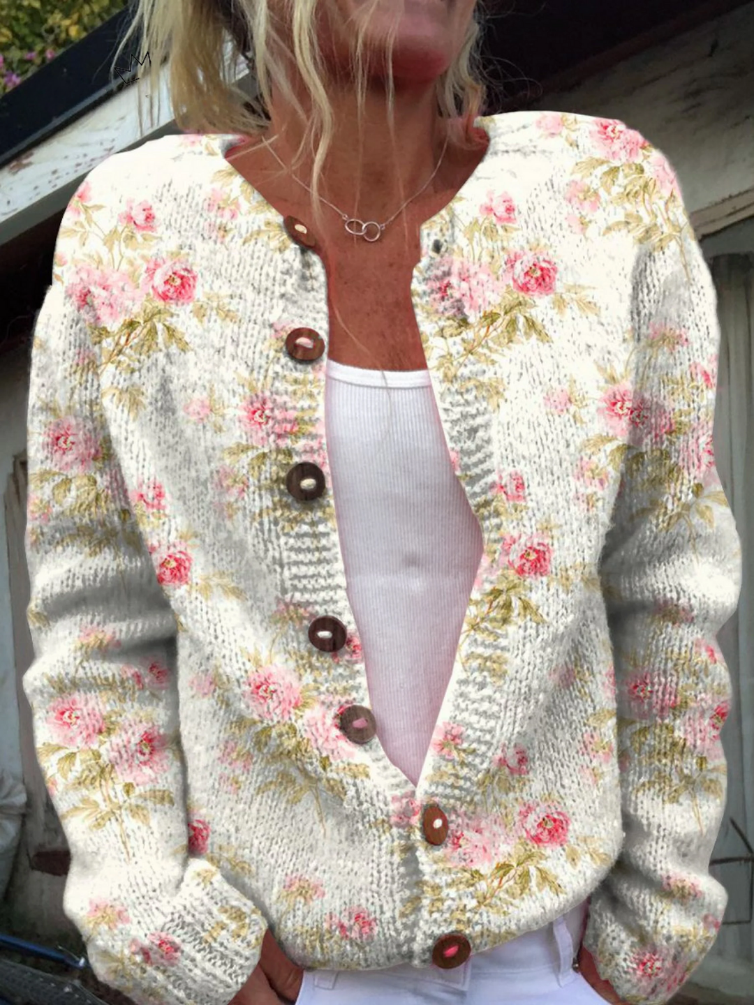 Cardigan con stampa floreale e foglie e bottoni