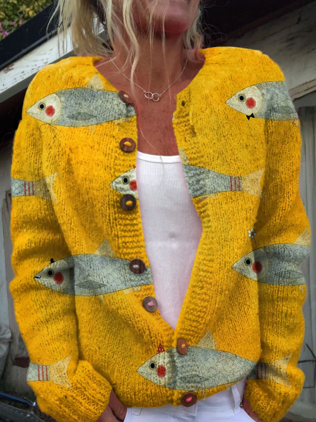Cardigan con stampa artistica vintage di sardine e bottoni