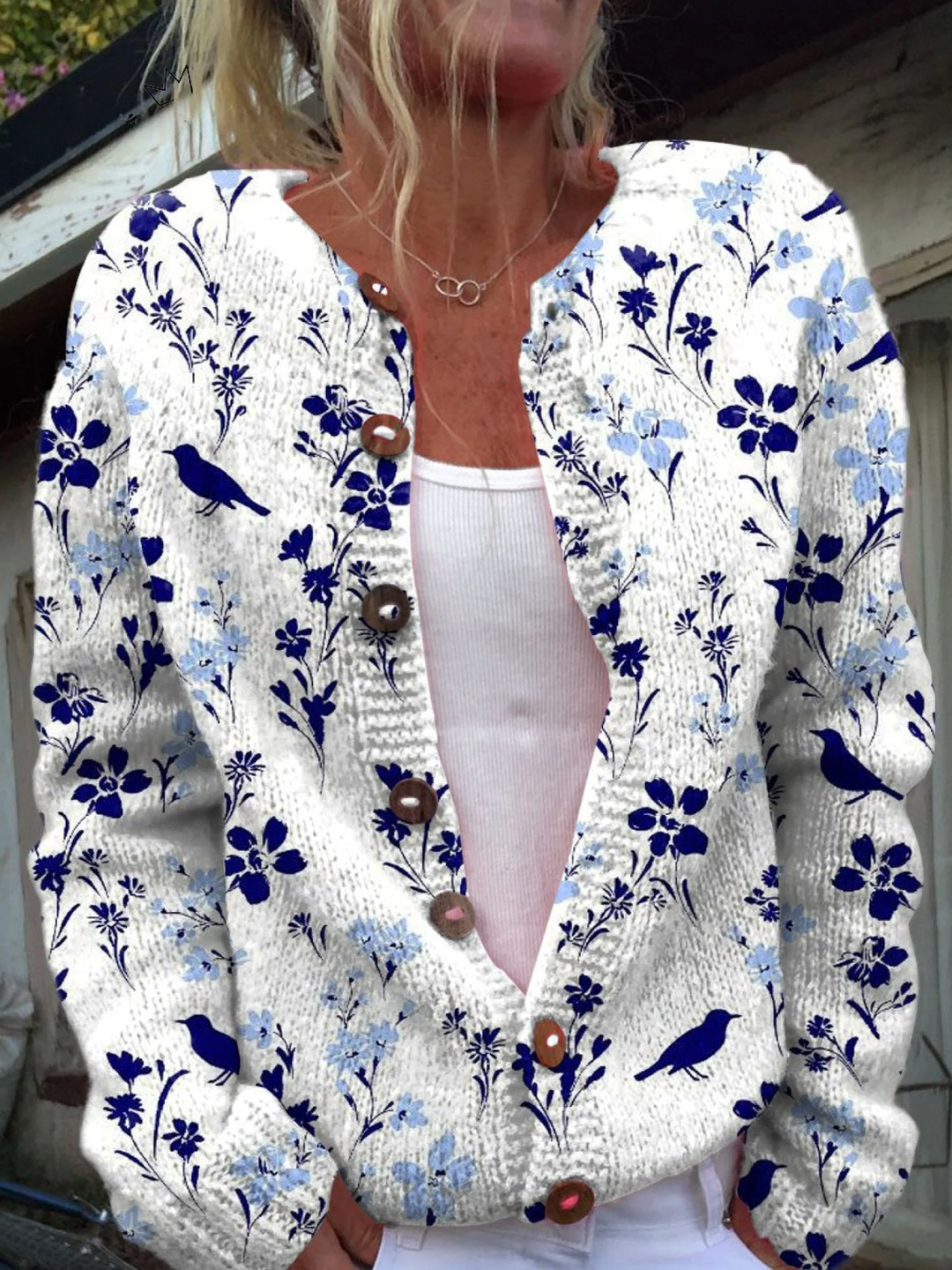 Cardigan con stampa floreale vintage e bottoni