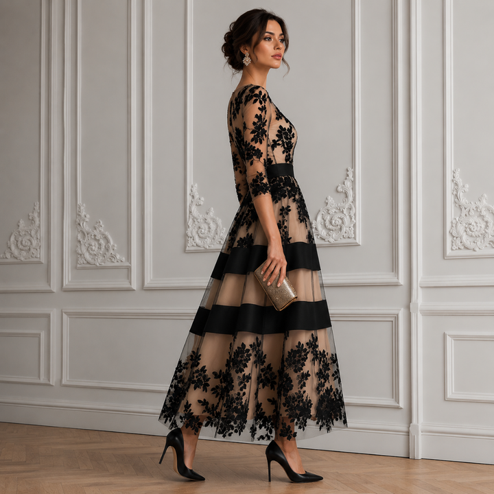 Abito Midi A Linea Elegante in Pizzo Nero
