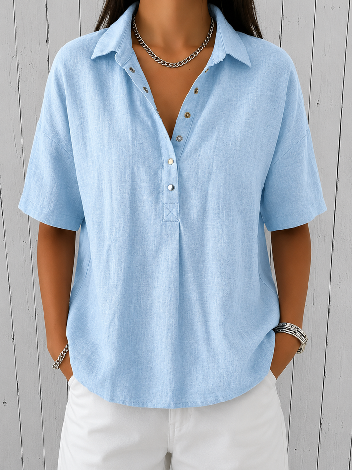 Ava | Blusa con Collo e Dettagli a Bottone