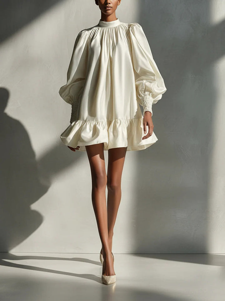 Abito Mini Ruffle con Maniche a Puff in Satin Beige