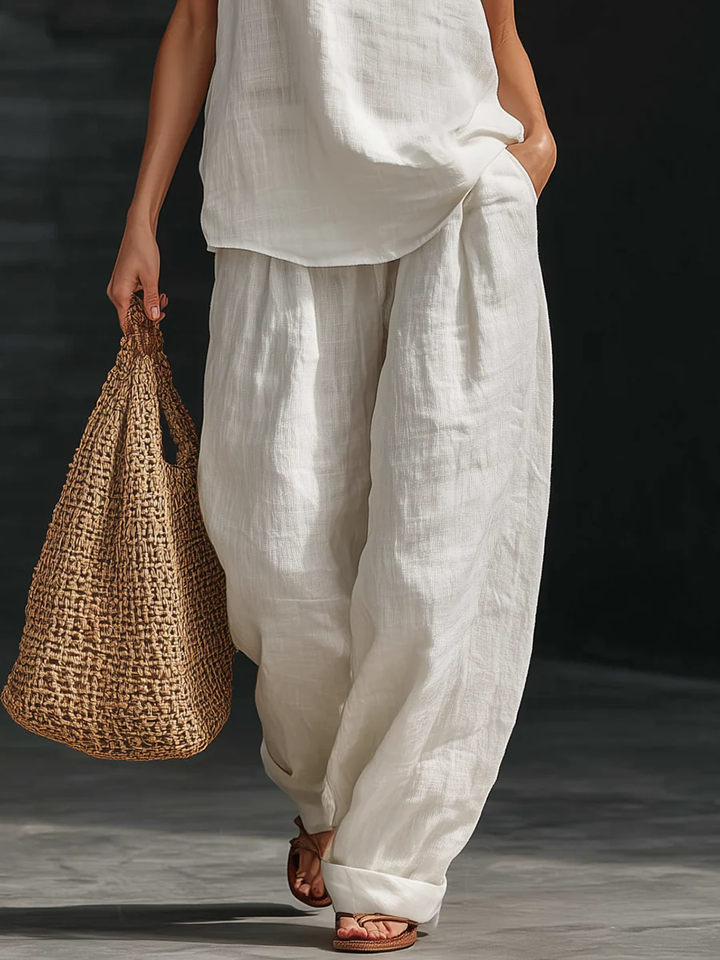 Zoe | Completo smanicato con pantalone ampio