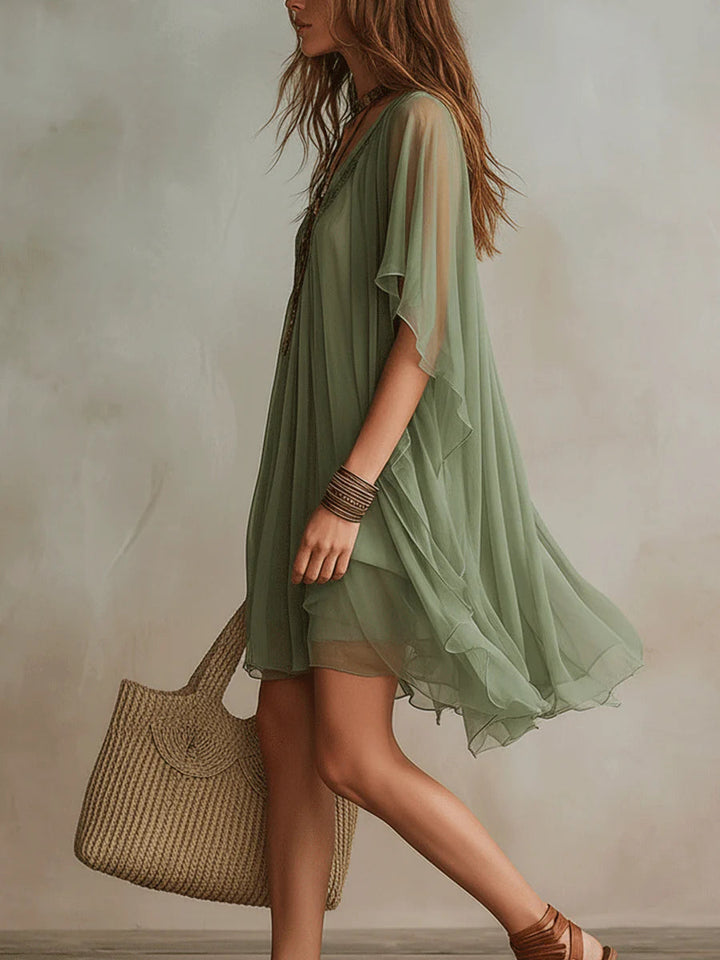 Abito Mini Flowy in Chiffon Verde con Scollatura a V