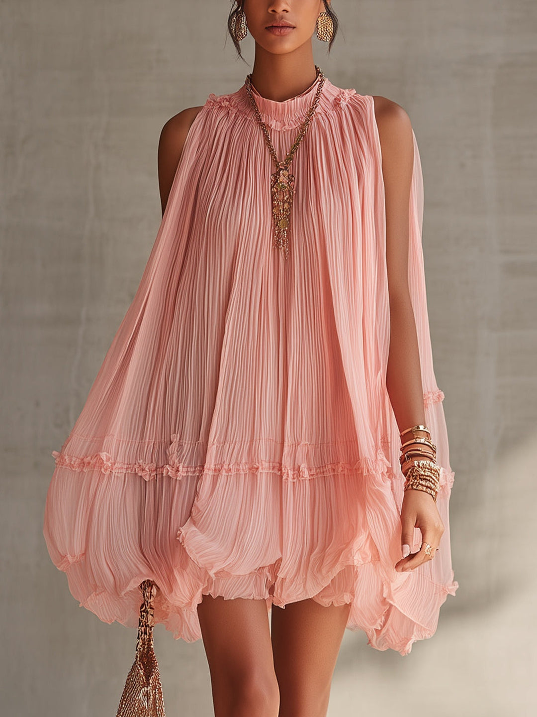 Abito Mini Chiffon a Righe Rosa con Scollo Halter