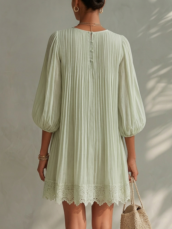 Abito Mini in Chiffon Pieghettato Verde Chiaro con Maniche a Lanternina in Pizzo