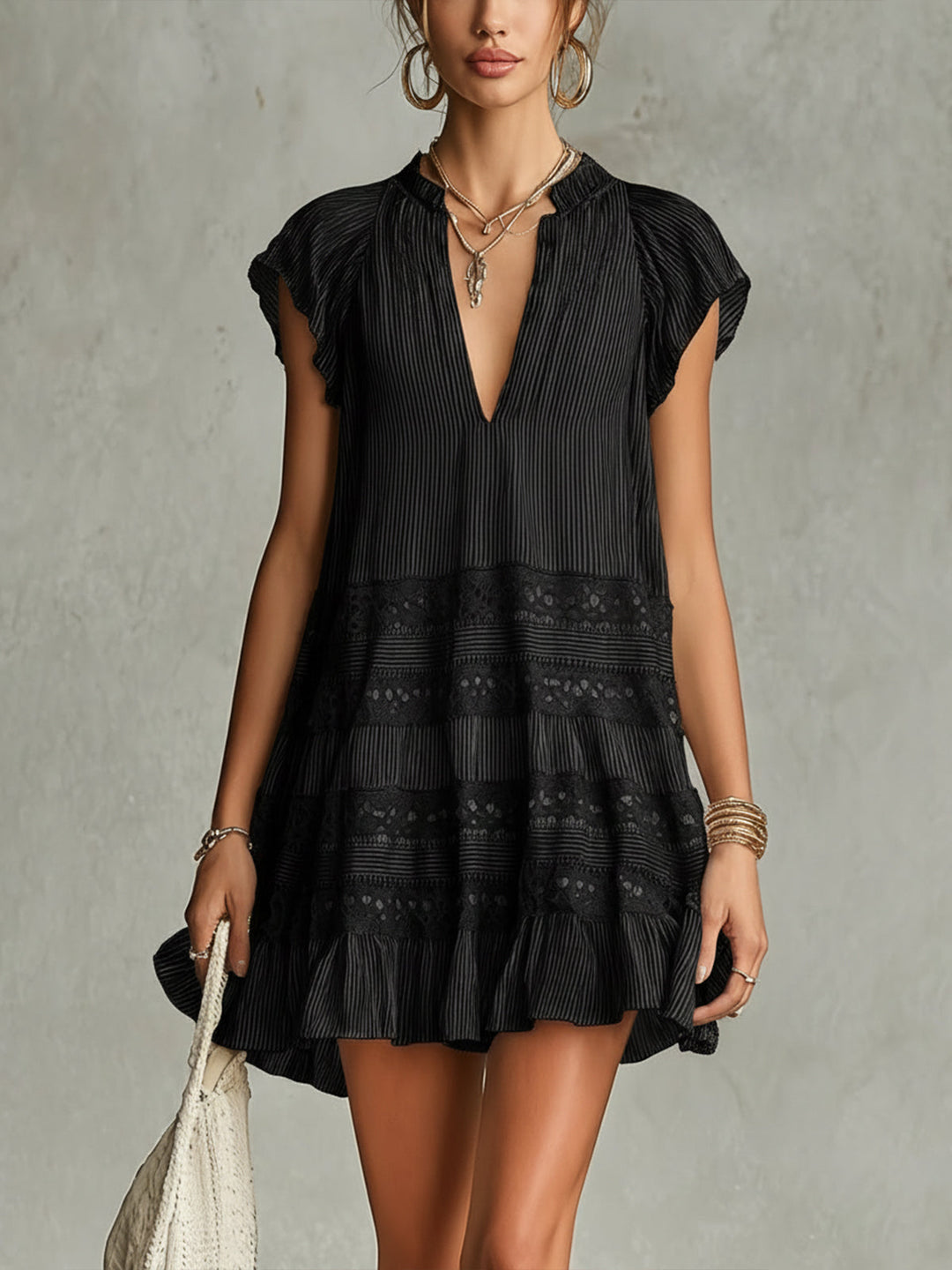 Abito Mini in Chiffon a Righe con Pizzo e Volant