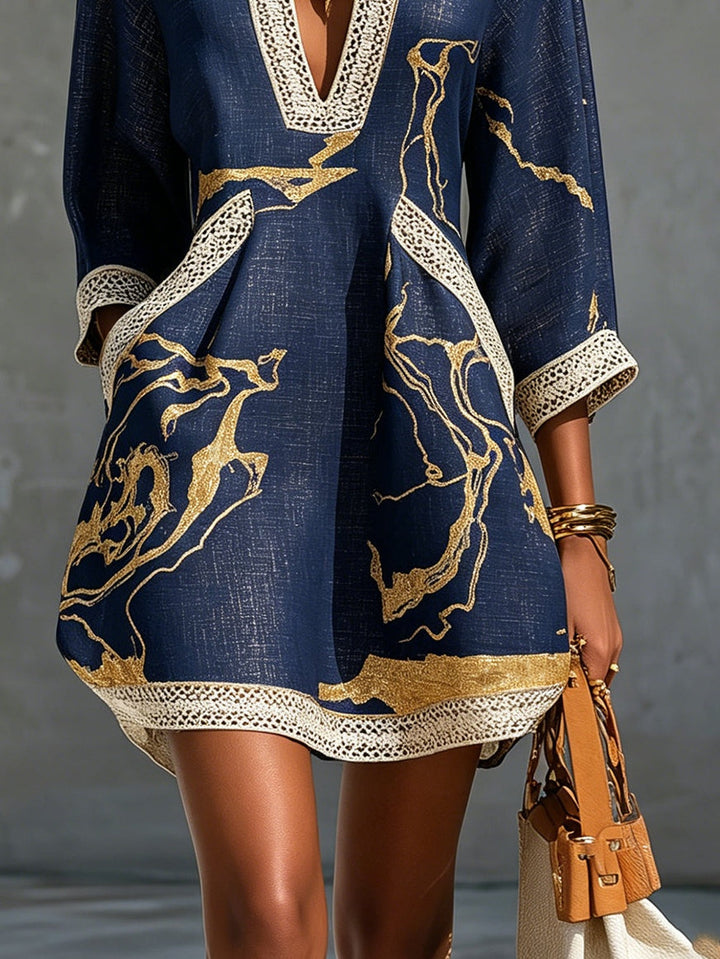 Abito Mini in Pizzo all'Uncinetto con Scollo a V Stampato Oro Navy