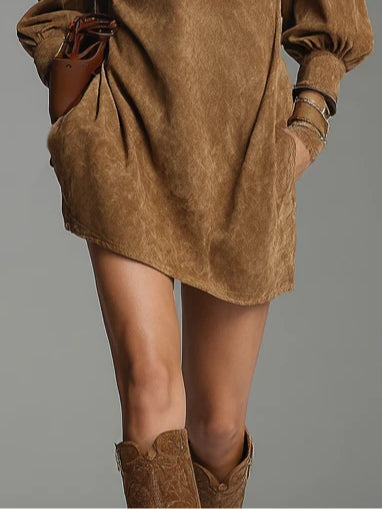 Abito Mini in Suede Marrone con Zip e Collo Alto