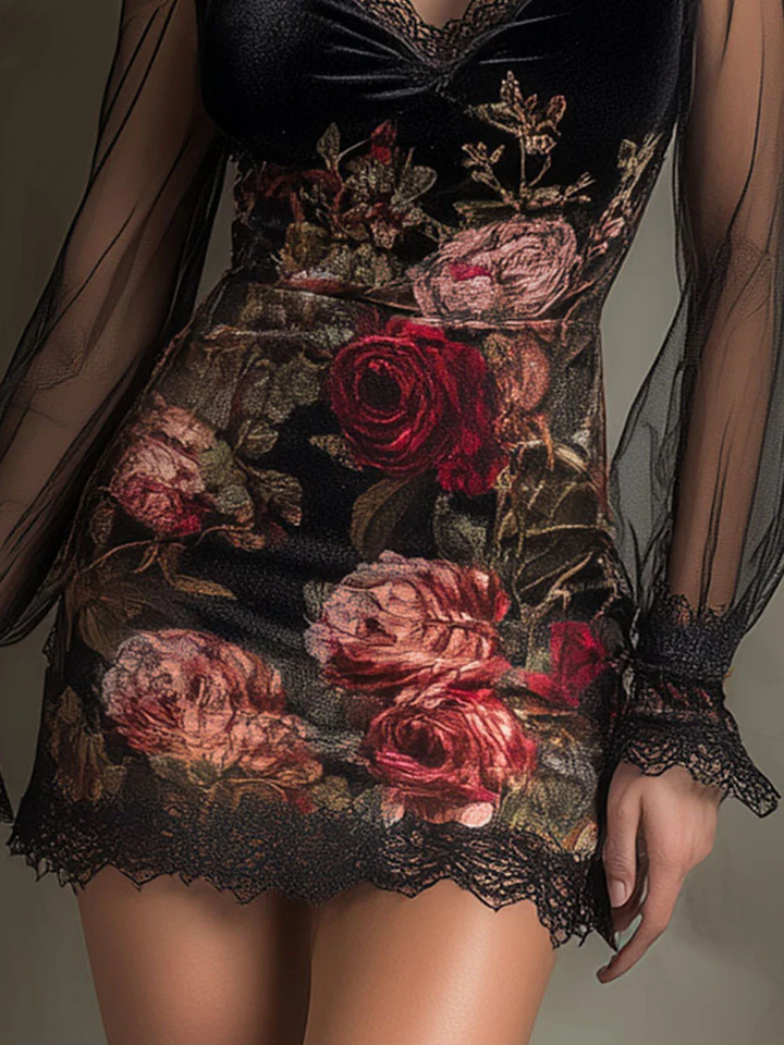 Mini Abito in Tulle con Stampa Rose di Velluto e Bordo in Pizzo